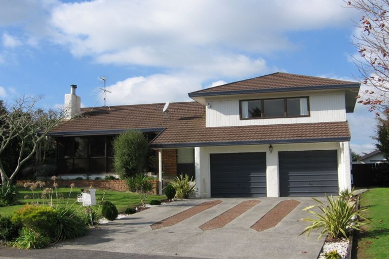 Photo of property in 23 Deodar Place, Totara Heights, Auckland, 2105