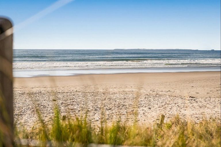 Photo of property in 75d Oceanbeach Road, Mount Maunganui, 3116