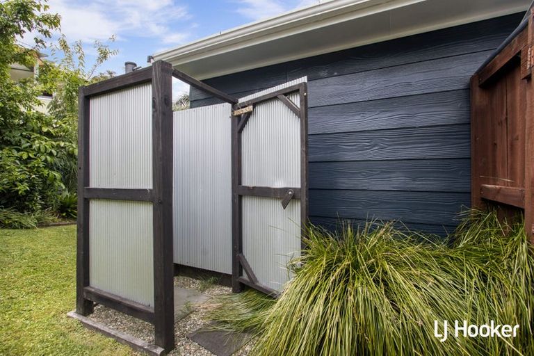 Photo of property in 128 Athenree Road, Athenree, Katikati, 3177
