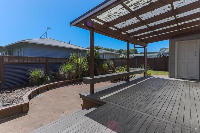 Photo of property in 12a Charles Road, Hannahs Bay, Rotorua, 3010