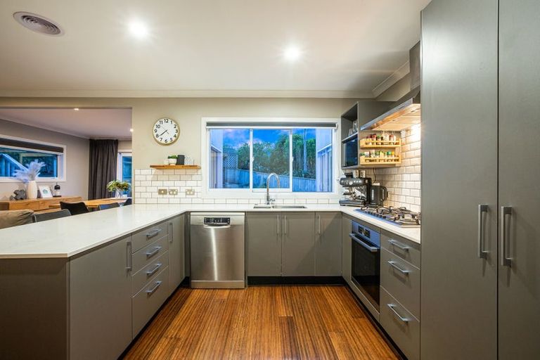 Photo of property in 51 Nelson Avenue, Aotea, Porirua, 5024