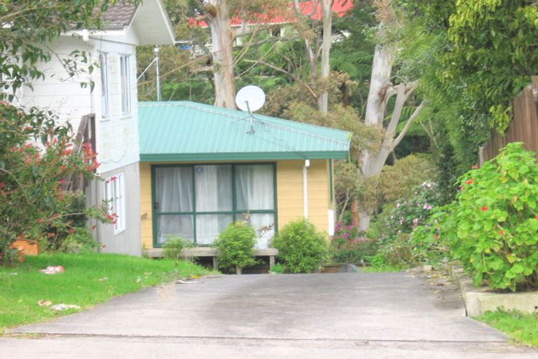 Photo of property in 1/21 Alidade Place, Massey, Auckland, 0614