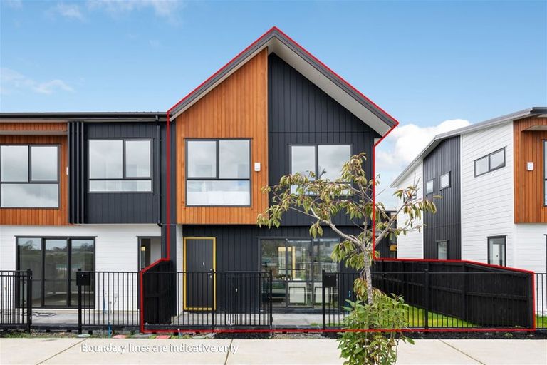 Photo of property in 30 Whakato Avenue, Kumeu, 0810