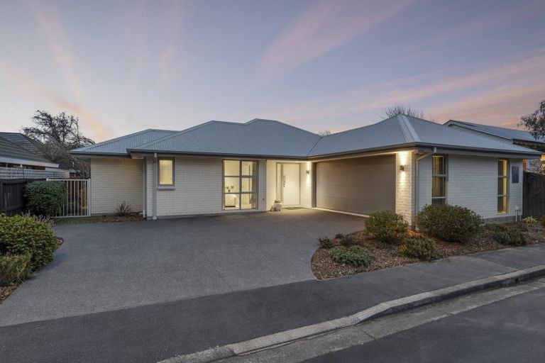 Photo of property in 1 Herbs Place, Cashmere, Christchurch, 8022