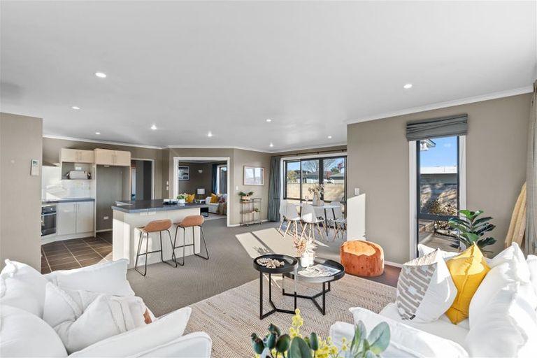 Photo of property in 760 Main North Road, Belfast, Christchurch, 8051