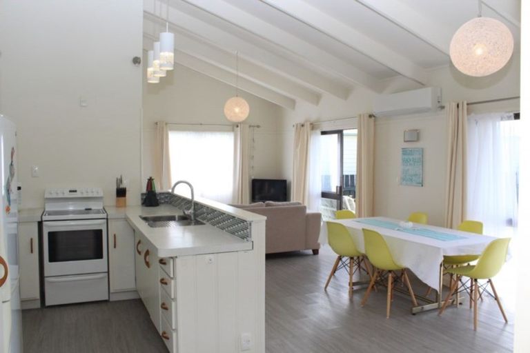 Photo of property in 3 Norfolk Place, Tairua, 3508