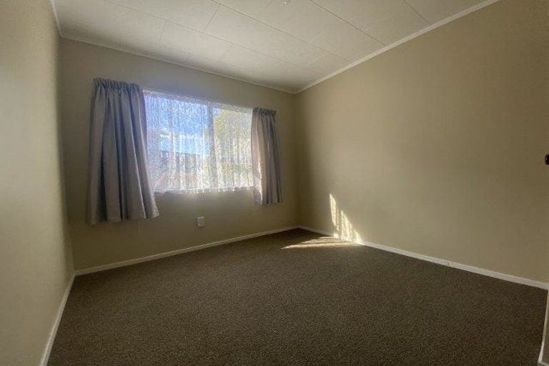 Photo of property in 6 Staysail Place, Whitby, Porirua, 5024