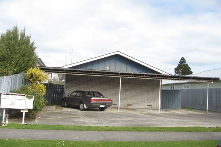 Photo of property in 16 Hereford Street, West End, Palmerston North, 4410