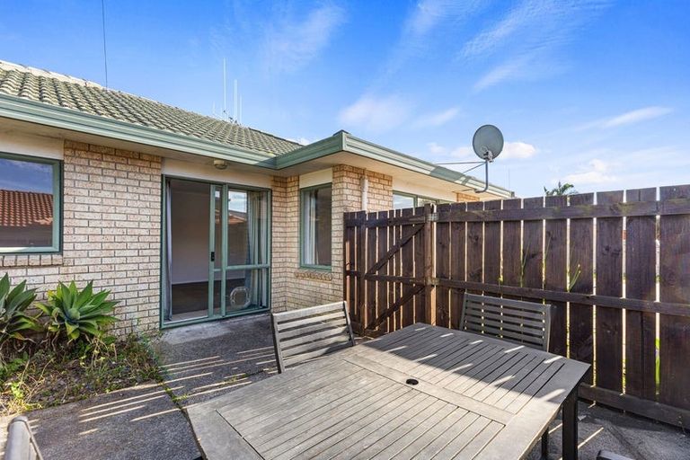 Photo of property in 22 Longstead Avenue, Papamoa Beach, Papamoa, 3118