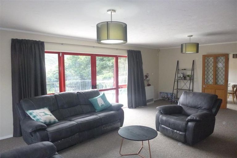 Photo of property in 10 Eclipse Lane, Whitby, Porirua, 5024