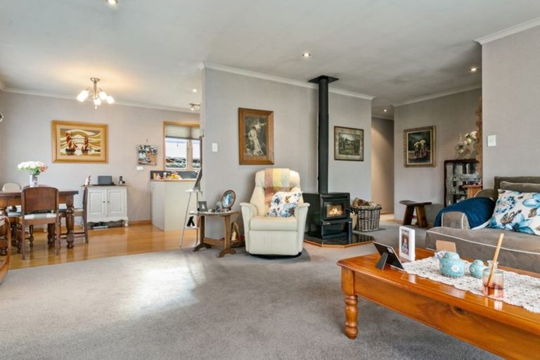 Photo of property in 16 Little Street, Tirau, 3410