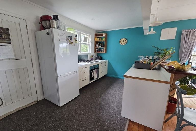 Photo of property in 12 Robertson Street, Owhiro Bay, Wellington, 6023