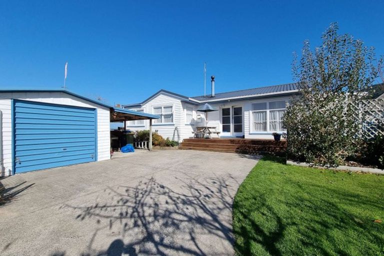 Photo of property in 32 Neil Road, Fairy Springs, Rotorua, 3015