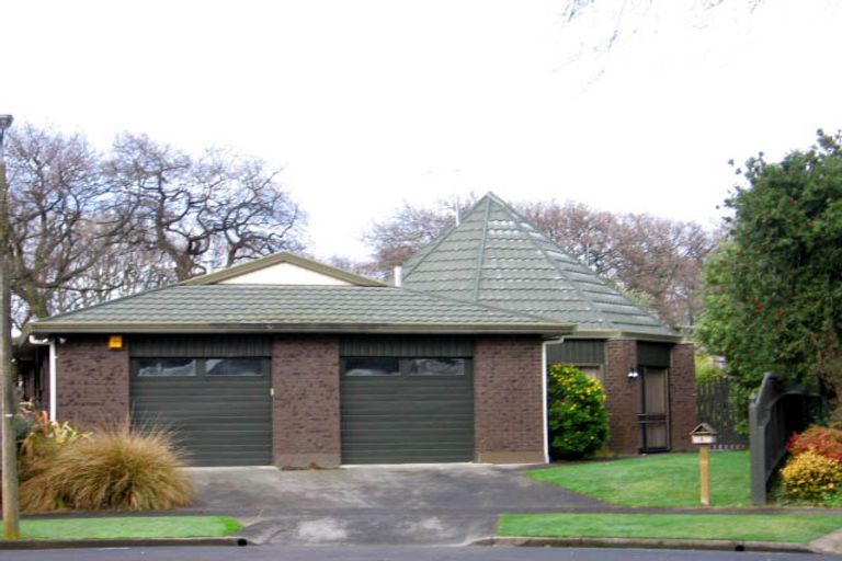 Photo of property in 4 Carbine Court, Awapuni, Palmerston North, 4412