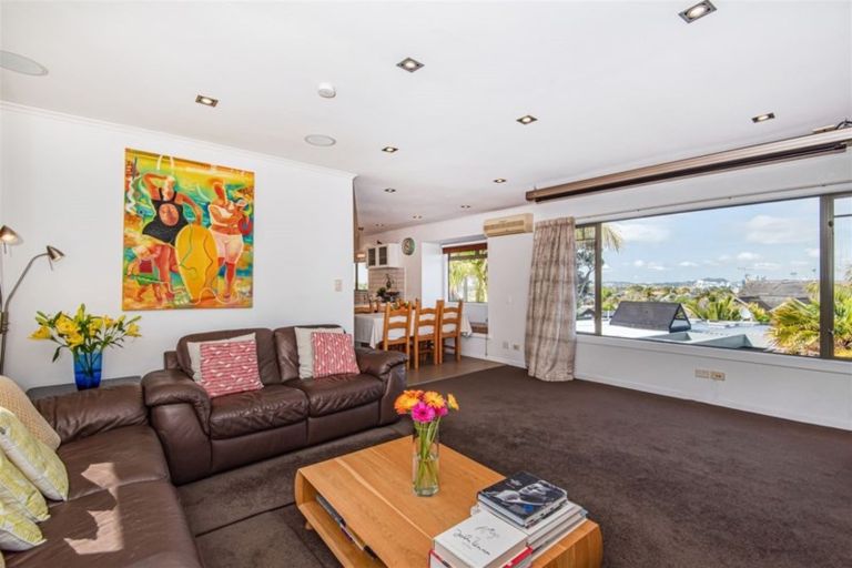 Photo of property in 4a Northumberland Avenue, Belmont, Auckland, 0622