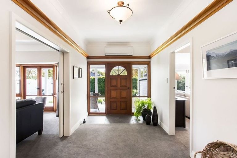 Photo of property in 32 Peel Street, Strowan, Christchurch, 8052