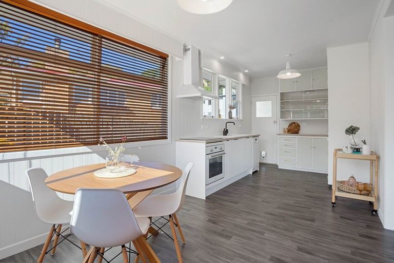 Photo of property in 104a Brunton Crescent, Thames, 3500