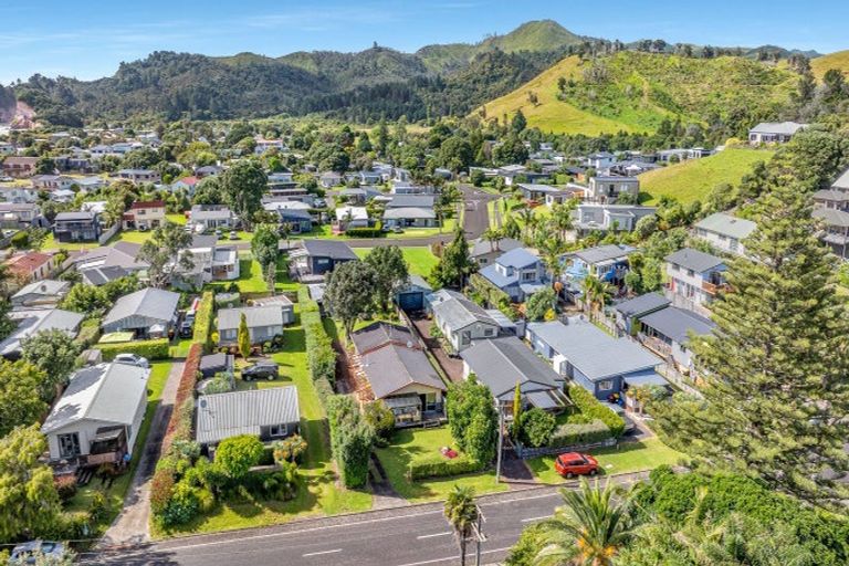 Photo of property in 21 Whiritoa Beach Road, Whiritoa, Whangamata, 3691