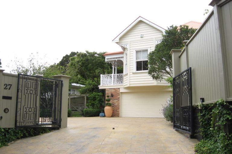 Photo of property in 27 East Street, Pukekohe, 2120