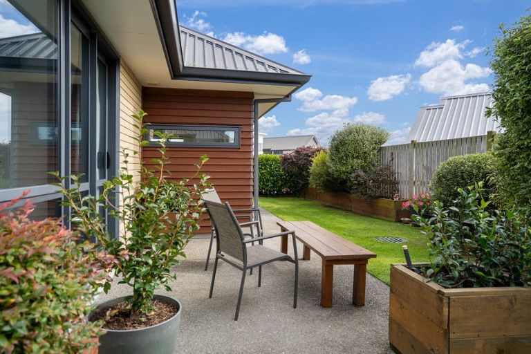 Photo of property in 11 Clifford Close, Leamington, Cambridge, 3432