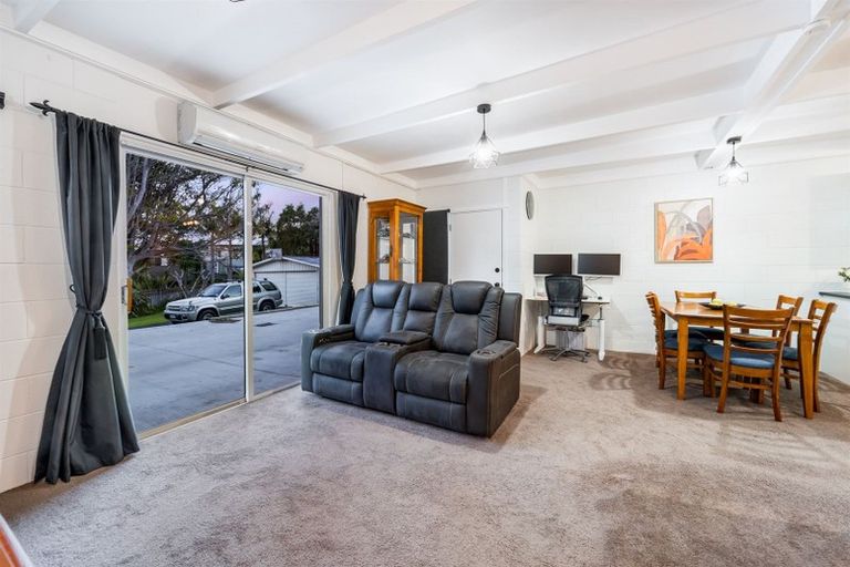 Photo of property in 1/50 Watea Road, Torbay, Auckland, 0630