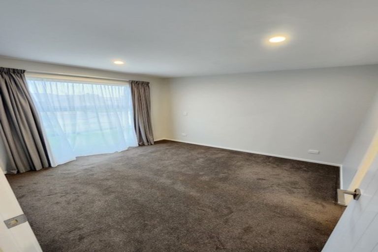 Photo of property in 9a Pakaraka Drive, Papakura, 2110