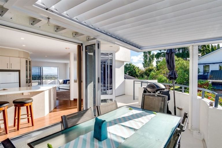 Photo of property in 29 Enfield Road, Hospital Hill, Napier, 4110