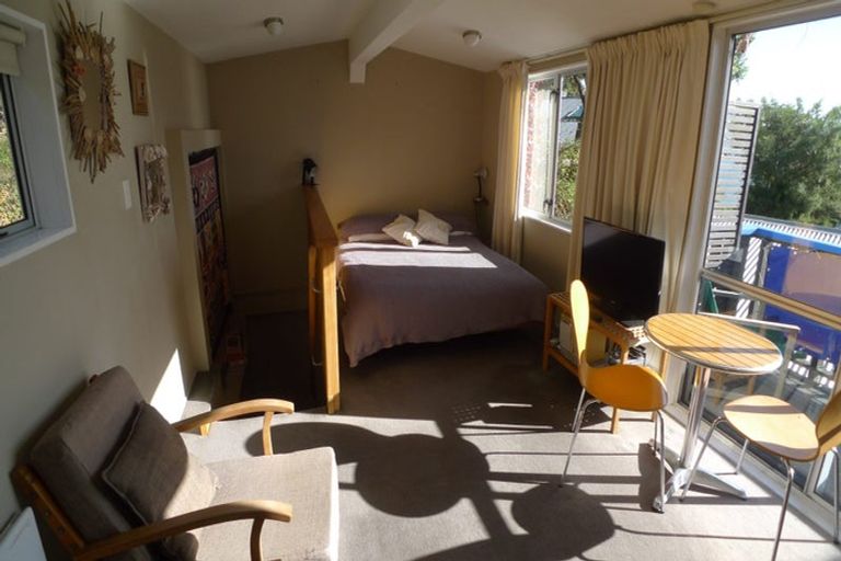 Photo of property in 16 Mahina Road, Mahina Bay, Lower Hutt, 5013