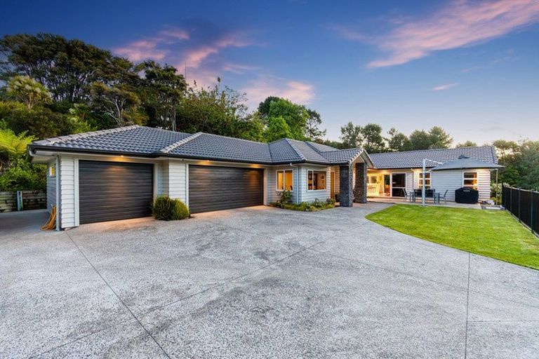 Photo of property in 343 Glenvar Road, Long Bay, Auckland, 0630