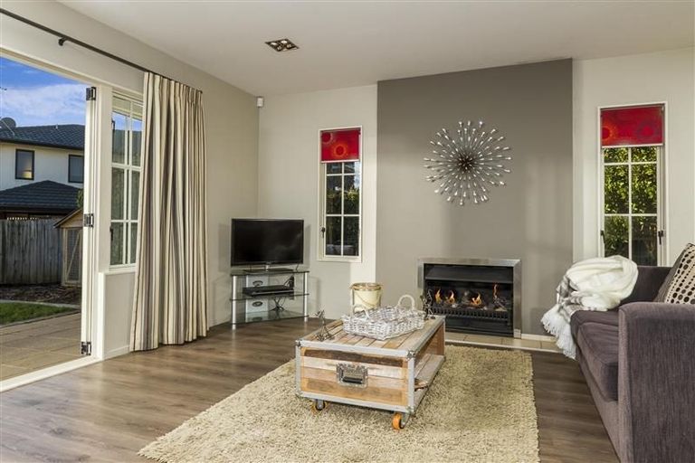 Photo of property in 7 Red Oak Place, Schnapper Rock, Auckland, 0632