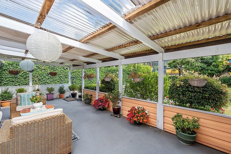 Photo of property in 214 Clayton Road, Mangakakahi, Rotorua, 3015