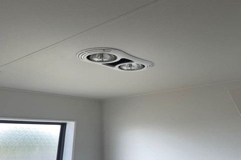 Photo of property in 1/100 Shifnal Drive, Randwick Park, Auckland, 2105