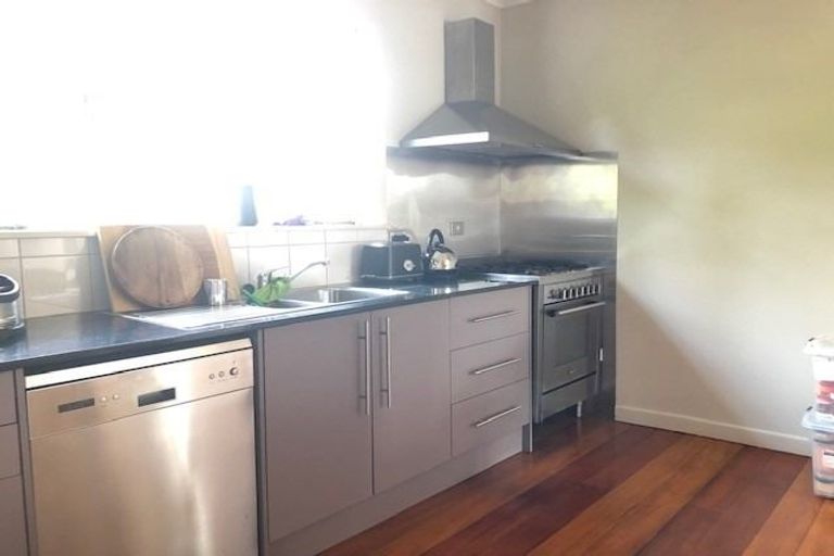 Photo of property in 26a Gazelle Avenue, Beach Haven, Auckland, 0626