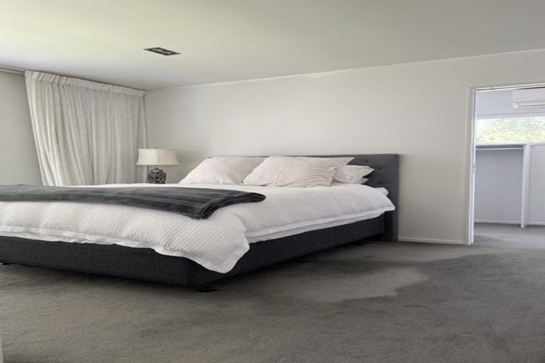 Photo of property in 119a Beach Road, Castor Bay, Auckland, 0620