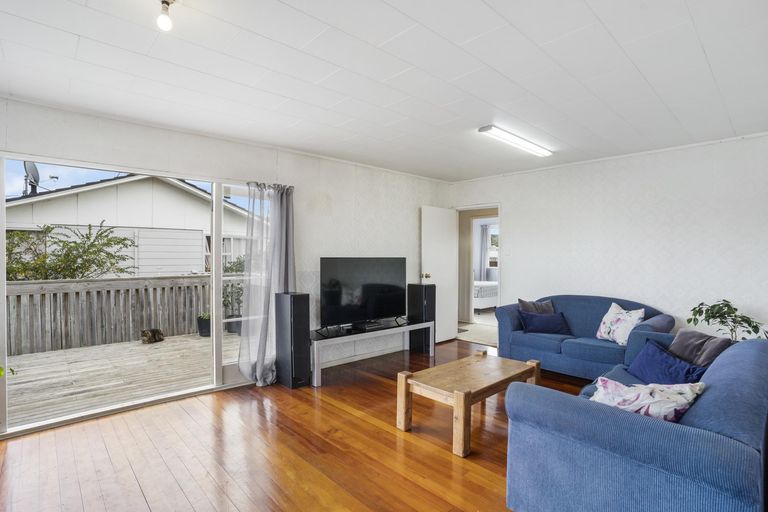 Photo of property in 37 Reelick Avenue, Pakuranga Heights, Auckland, 2010