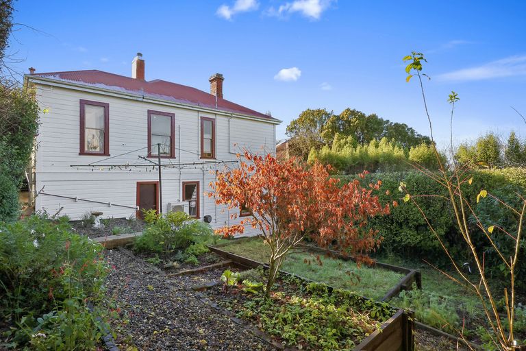 Photo of property in 5 Mosgiel Street, Mornington, Dunedin, 9011