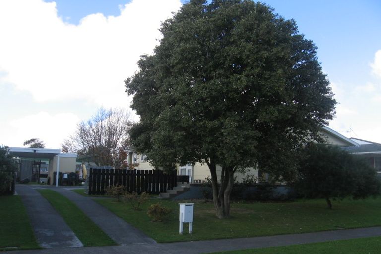 Photo of property in 3 Egmont Place, Westbrook, Palmerston North, 4412