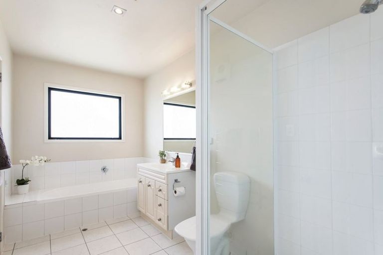 Photo of property in 10 Blarney Place, Casebrook, Christchurch, 8051