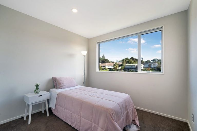 Photo of property in 133h Connell Street, Blockhouse Bay, Auckland, 0600