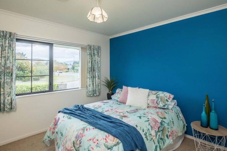 Photo of property in 52 Campion Road, Waikanae Beach, Waikanae, 5036