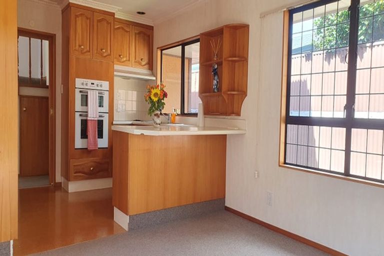 Photo of property in 6 Huntington Lane, West End, Palmerston North, 4410