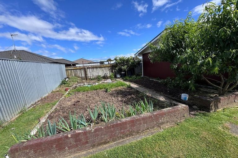Photo of property in 21 Tasman Street, Levin, 5510