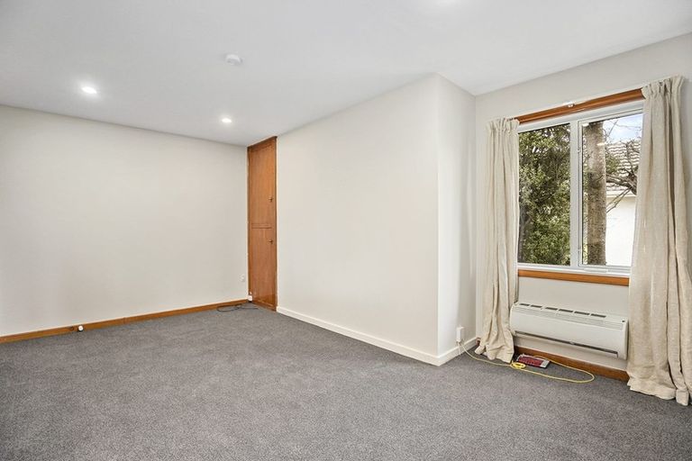 Photo of property in 42 Charlcott Street, Burnside, Christchurch, 8053