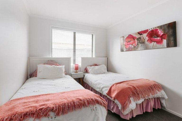 Photo of property in 4 Washingtonia Way, Omokoroa, 3114