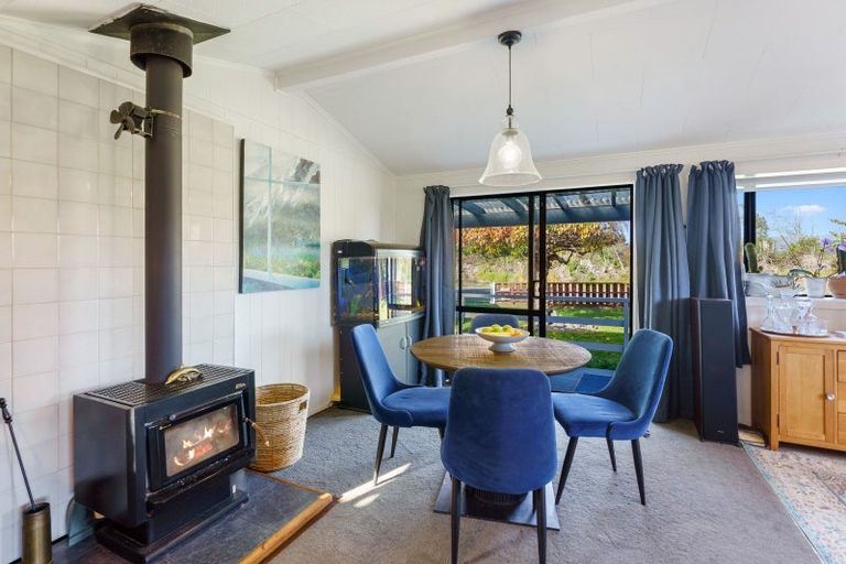 Photo of property in 17 Old Coach Road South, Otaki Beach, Otaki, 5512