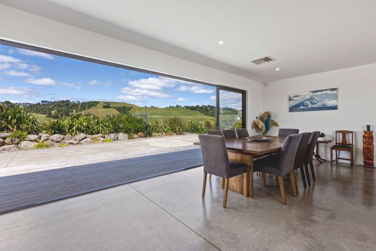 Photo of property in 574 Mokau Road, Mimi, Urenui, 4377