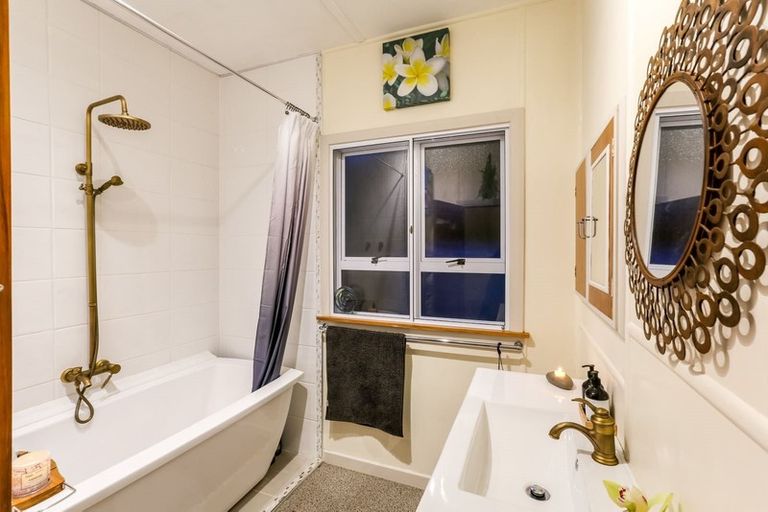 Photo of property in 7091 South Road, Warea, New Plymouth, 4381