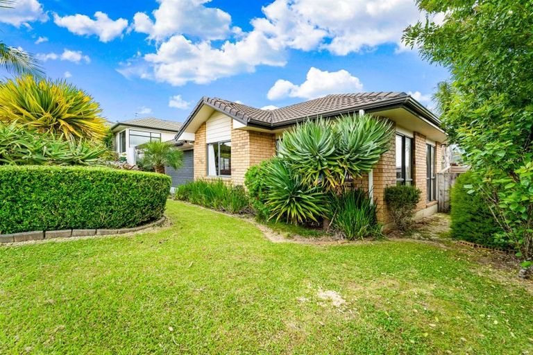 Photo of property in 10 Jelas Road, Red Beach, 0932