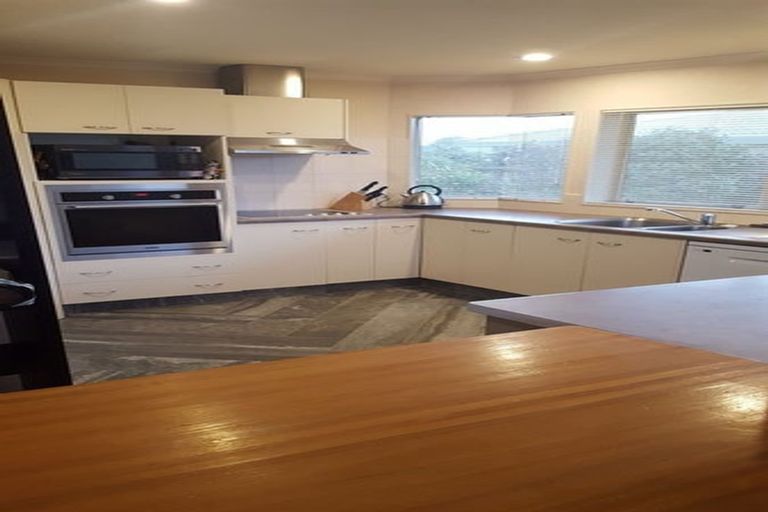 Photo of property in 43 Santa Monica Drive, Papamoa Beach, Papamoa, 3118