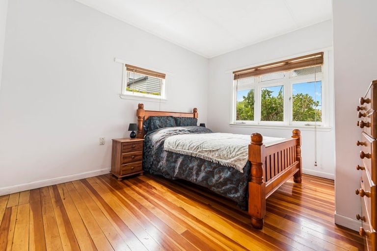 Photo of property in 27 Harley Road, Takapuna, Auckland, 0622